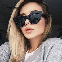 Retro Fashion Sunglasses Women Brand Designer Vintage Cat Eye Black Sun Glasses Female Lady UV400 Oculos