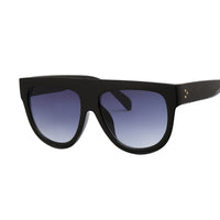 Flat Top Oversized Women Sunglasses Retro Shield Shape Luxy Brand Design Big Frame Rivet Shades Sunglasses Women UV400 Eyewear